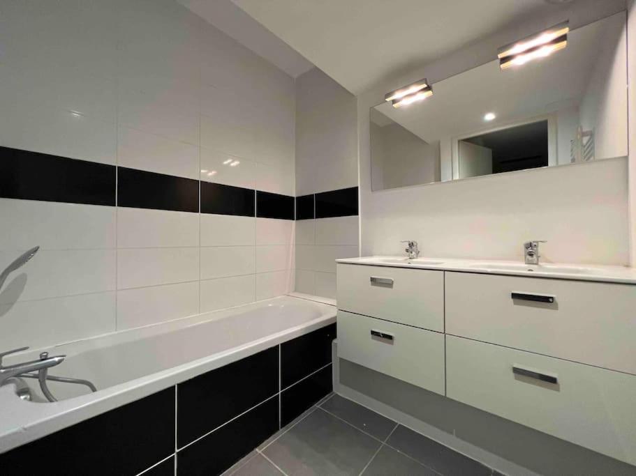 App Le Golf T3 Terrasse Wifi Pkg Apartment Béziers Exterior foto